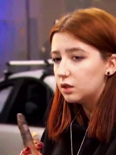 Участница «Битвы экстрасенсов» с шизофренией стала новым вирусным мемом