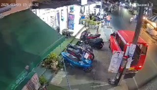 Пикап протаранил массажный салон на Пхукете: пострадали шесть человек