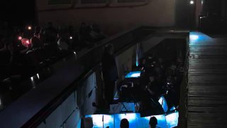 Балет «Лебединое озеро» прошел в полной темноте