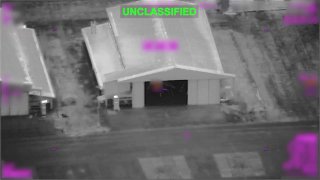 Поражение ангара с иранской техникой со стороны ВВС США