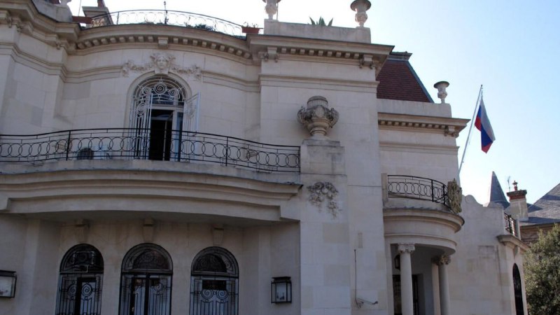 Генконсульство РФ в Исфахане приостановило работу