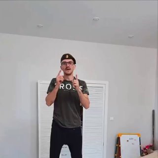 Простое упражнение для идеальной осанки и разгрузки спины