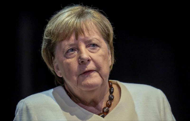 Меркель: голоса беженцев помогут победить АДГ