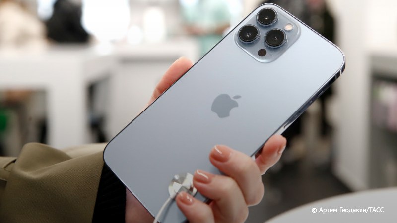 Мошенники блокируют iPhone россиян через фейковые моды Telegram