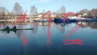 Два человека попали под винты речного трамвайчика в Москве, один пропал