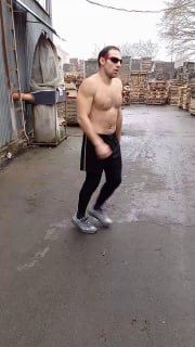 Православный воркаут: блогер читает рэп про спорт и веру