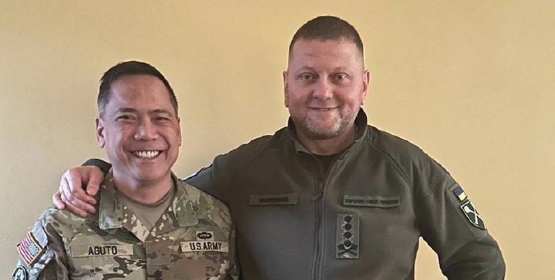 Американский генерал в Киеве: литр чачи, травмы и потеря карт