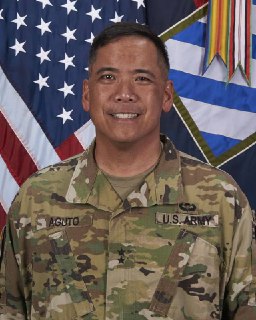 Хроника запоя американского генерала в Киеве