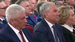 Путин: нужно убрать административные барьеры для бизнеса