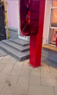 Премиум-таксофон появился на Патриках