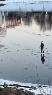 МЧС спасло девочку с льдины в Твери