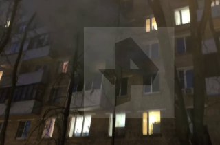 Пожар в квартире на востоке Москвы: жильцы просят помощи