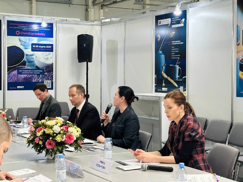 Развитие народных промыслов через туристско-креативные территории обсудили в Госдуме