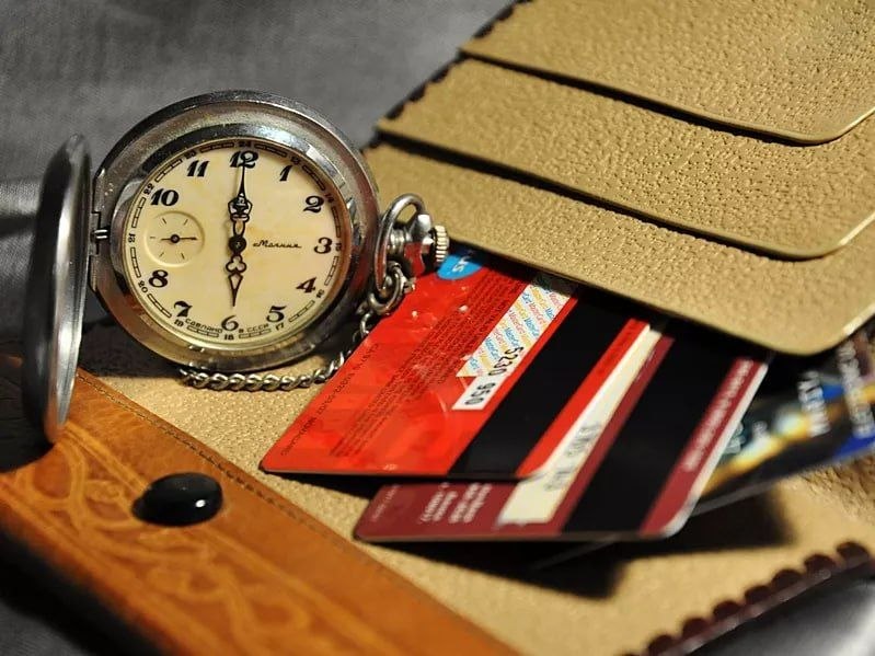 Кредитных карт в России стало меньше: минимум с 2023 года