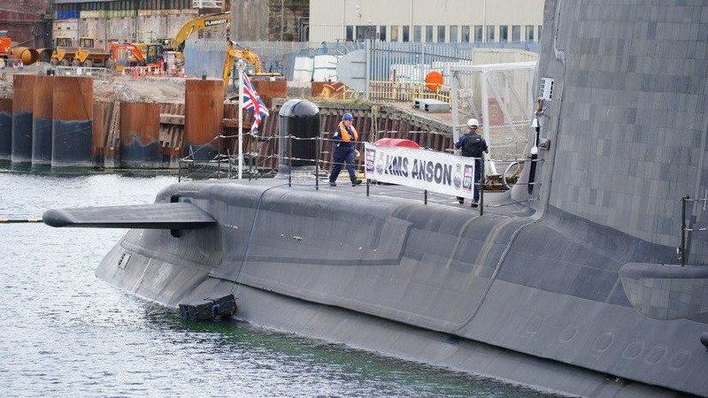 Британская подлодка с ракетами «Томагавк» прибыла в Аравийское море: возможна атака на Иран