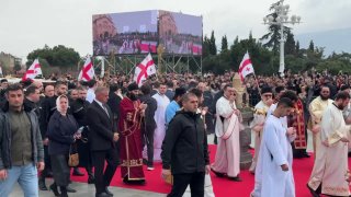 Тело Католикоса-Патриарха всея Грузии Илии II вынесли из собора для похорон