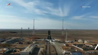 Цены Кофемании космические: ракета улетела с логотипом кофейни