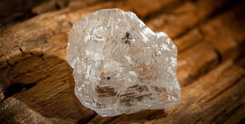 В Поморье добыт уникальный алмаз весом 56 карат