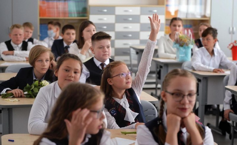 Проверка после фотосессии школьников с макетом автомата в Челябинской области