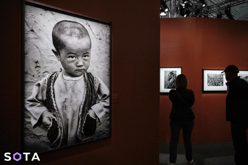 Выставка фотографа Себастьяна Сальгадо открылась в мэрии Парижа