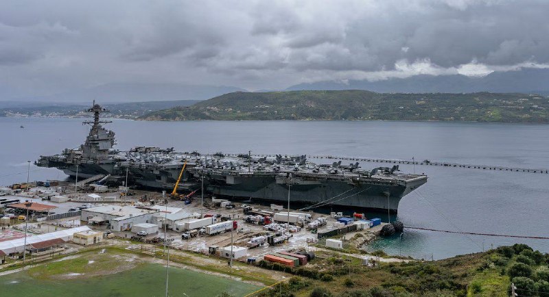 Авианосец «Джеральд Форд» в базе Суда: последствия пожара и усиление группировки ПРО