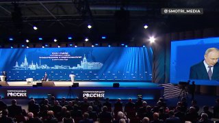 Путин: Россия должна быть сильной, чтобы ответить на вызовы времени