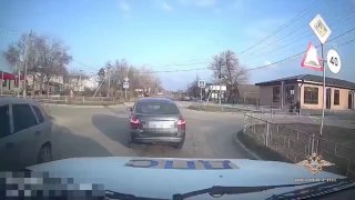 Погоня ГИБДД: мать везла пятилетнего сына в багажнике