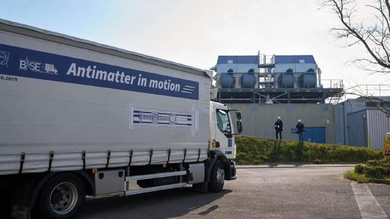 Ученые ЦЕРН перевезли антипротоны на грузовике