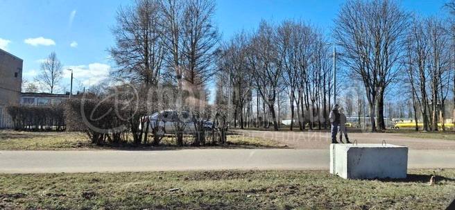 В Петербурге на Волковском проспекте обнаружили часть беспилотника