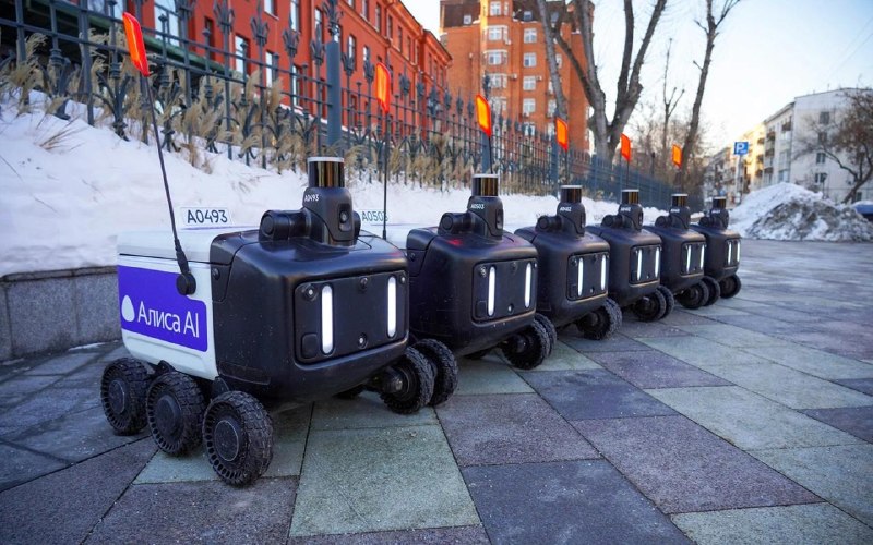 Роботы-доставщики «Яндекса» заменят курьеров