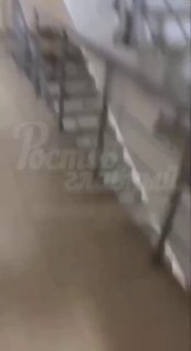 Пенсионерка перерезает интернет-кабели в подъезде из-за страха перед излучением