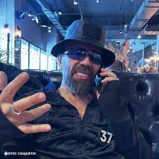 Богдан Титомир задолжал почти миллион рублей налоговой