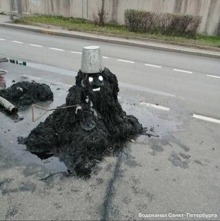 Водоканал показал «Тряповика» — обитателя канализации, который «кормится» мусором