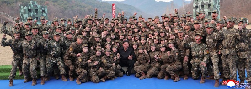 Ким Чен Ын посетил учения спецназа КНДР