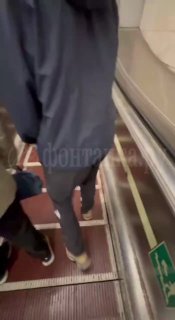 В метро «Елизаровская» включили эскалатор самообслуживания