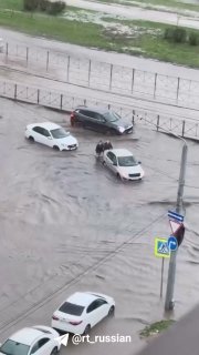 Затопление улиц в Ростове-на-Дону из-за ливней