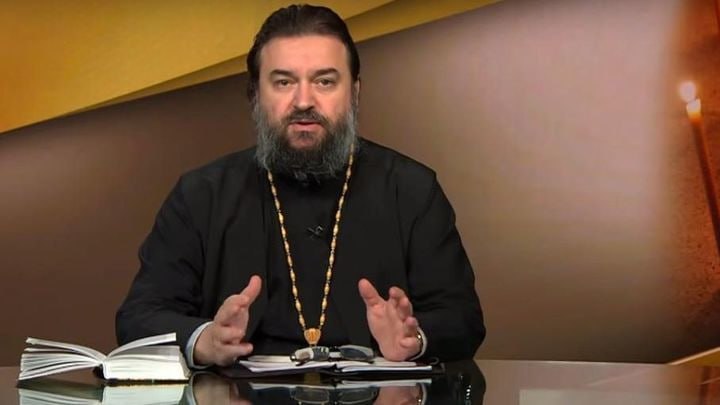 РПЦ назвала любителей порнографии больными людьми