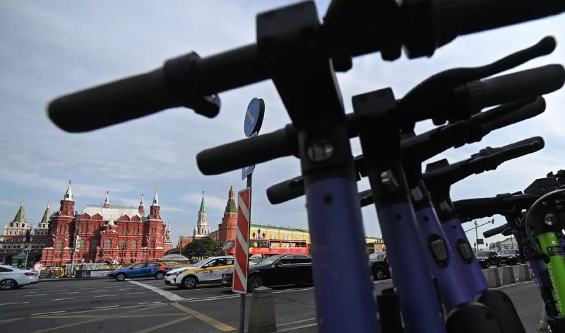 Электросамокаты и велосипеды под аренду появились на улицах Москвы