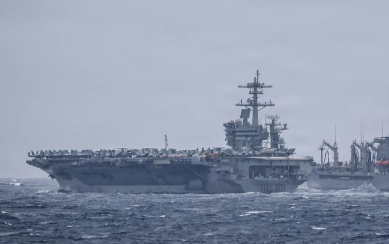 Иран атаковал американский авианосец в Индийском океане
