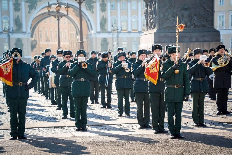 Первая репетиция оркестра ко Дню Победы прошла на Дворцовой площади