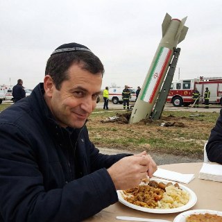 Шутка про израильтян и сирены в ресторанах