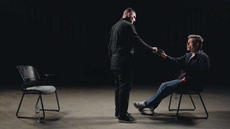 Россиянам грозят штрафы за репосты Дудя в случае признания его экстремистом