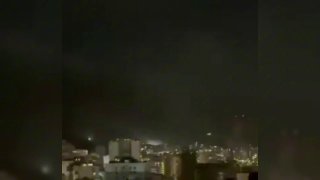 Тегеран подвергся массированной ракетной атаке