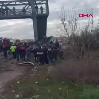 Авария автобуса в Анкаре: 4 погибших и 13 пострадавших