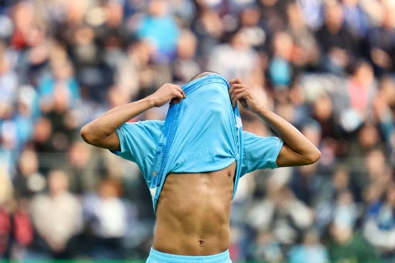 «Зенит» обыграл «Крылья Советов» и вышел на первое место в РПЛ