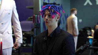 Иван Золо впервые поцеловал девушку взасос