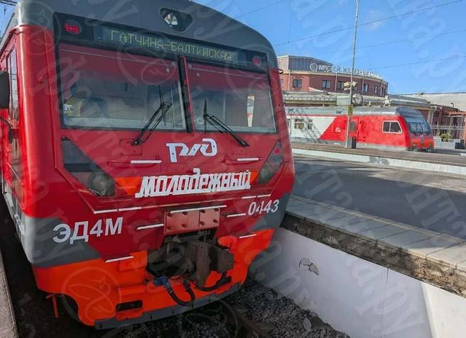 В Ленобласти запустили тактовые электрички и призвали отказаться от машин