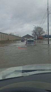 Паводок в Нижнем Новгороде: улицы затоплены, движение затруднено