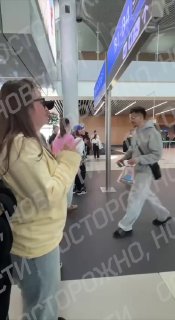 Россияне устроили протест в аэропорту Стамбула из-за отмены рейсов «Победы»