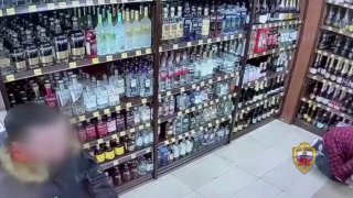 Сотрудник алкомаркета выстрелил в посетителя в драке на востоке Москвы